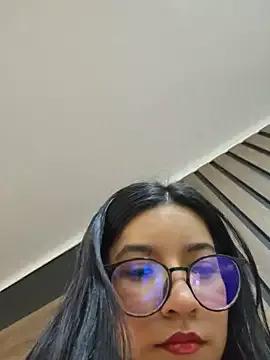 Pretty_roxxyy on StripChat