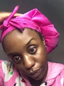 Queen-Chocolate on StripChat 