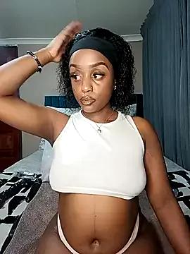 Queen-Chocolate on StripChat 