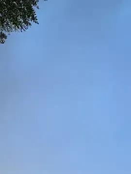 raen001 — Take off my bra on the bus  