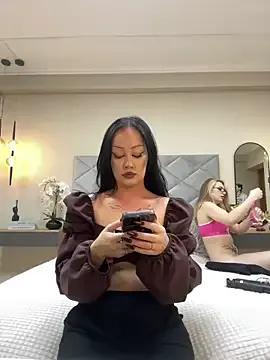 RollingGirls — FINGERING THIS ASSES