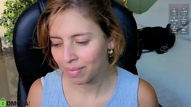 ROSE__15 on StripChat