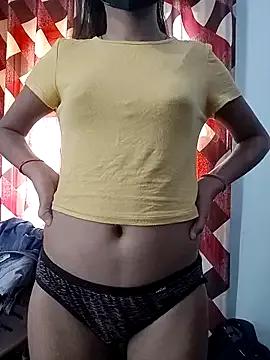 Ruhi_07 on StripChat
