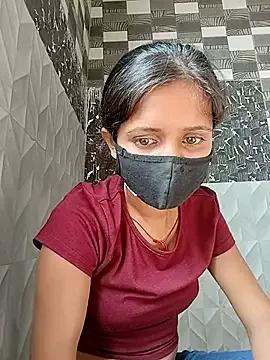 Ruhi_07 on StripChat