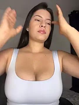 Saanvi21 on StripChat