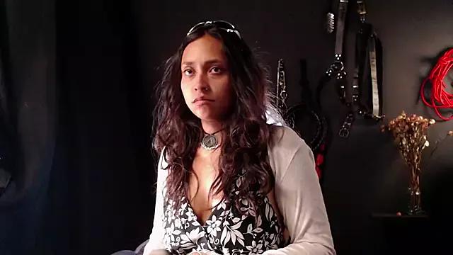 SabaTheCourtesan on StripChat