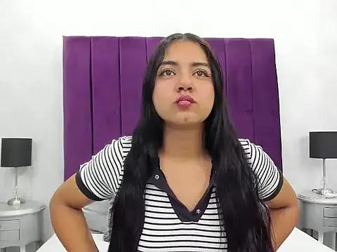 SalomeLee — 5 spanking my ass and showing tits :smil