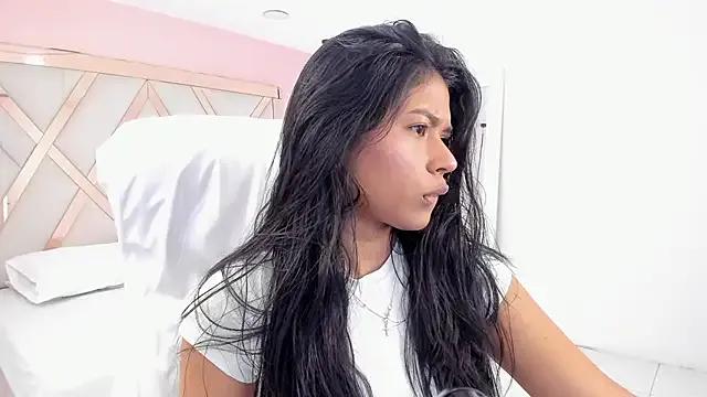 samantaa_shy on StripChat