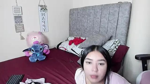 SaraCrow on StripChat