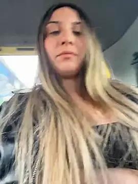 sarah_honey__ on StripChat 