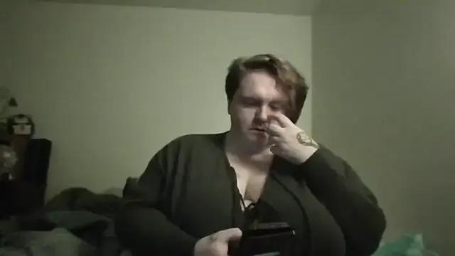 Sh0rtFluff on StripChat