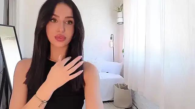 ShyColette — oil ass +dance sexy