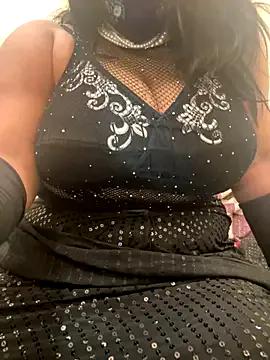 Simar_punjabi — Nude boobs oiling press hard