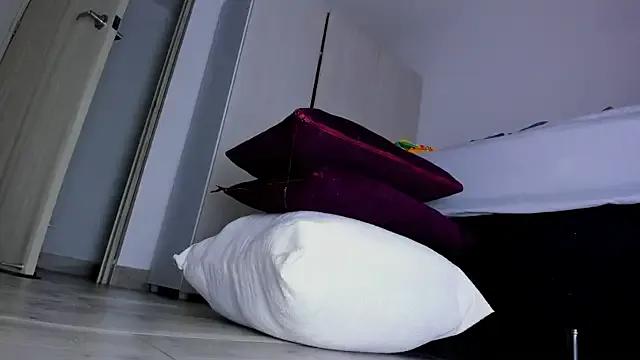 Skarleth69 — Full show at goal, keep it going guys