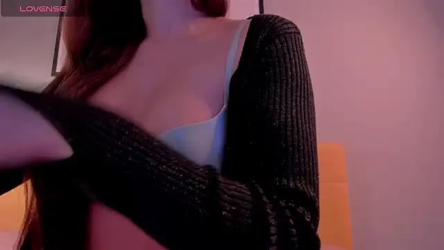 Sophiaa_sensual — make my panties lower + bounce ass