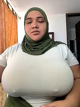 sweetmuslim01 — Sex in the shower with lucy and milk