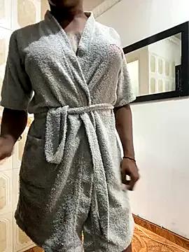 sweetsarabig22cm on StripChat 