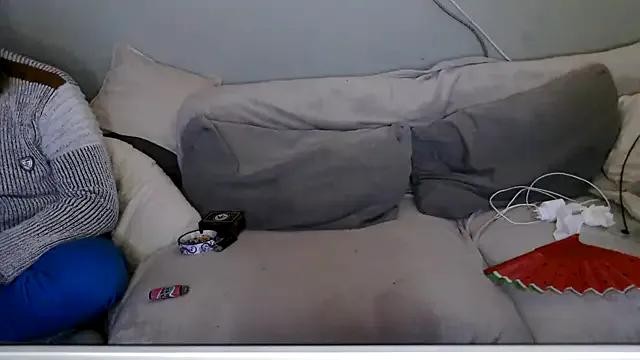 sweetsinzz on StripChat 