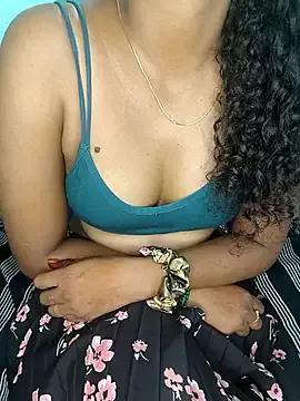 Tamilpallavi on StripChat