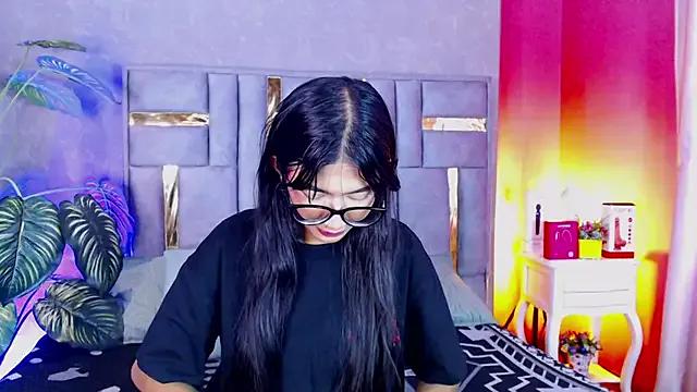 Tyla_Ks on StripChat