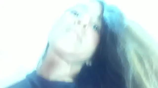 vanesadimaria on StripChat