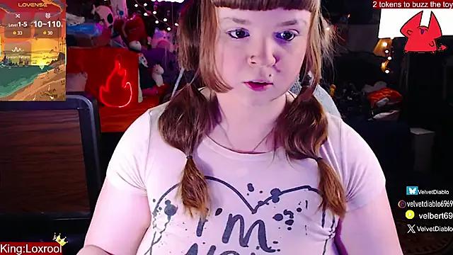 VelvetDiablo on StripChat 