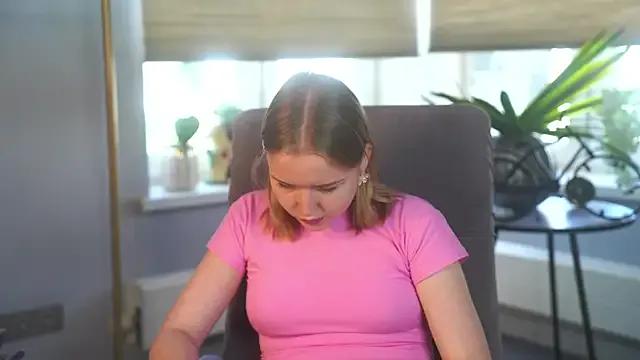 VinnieSerrano on StripChat 