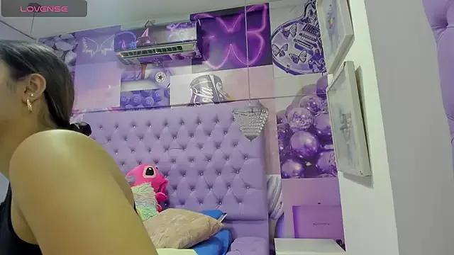 Vivi_prinncess on StripChat 