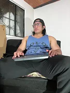 willian_m777 on StripChat