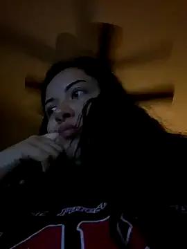 xocrybaby on StripChat