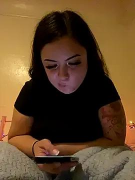 xocrybaby on StripChat